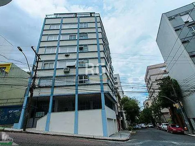 Imagem 1: Apartamento com 4 Dormitorio(S) Localizado(A) no Bairro Centro em Porto Alegre / Rio Gran