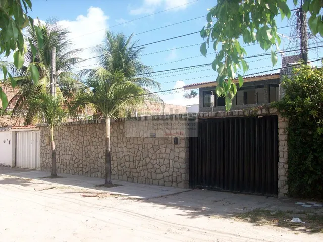 Imagem: Rua Arpoador, N° 33