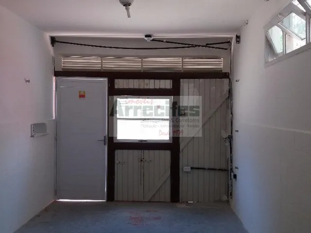 Imagem 3: Rua Padre Giordano. Varanda, Área de serviço, 160m² de Área...