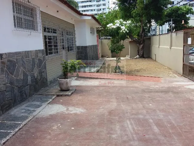 Imagem 10: Rua Padre Giordano. Varanda, Área de serviço, 160m² de Área...