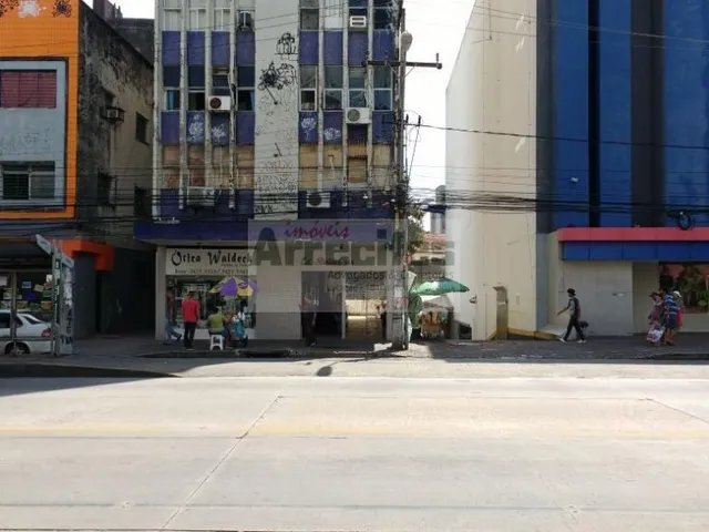 Imagem: Edf. Pasteur, 1 Banheiros na Avenida Conde