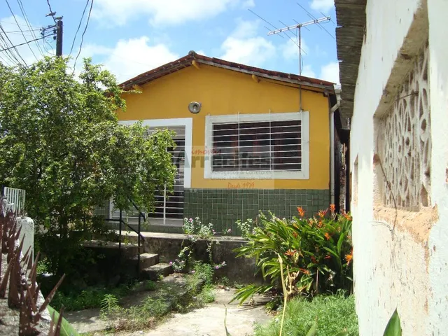 Imagem: A casa possui 2 Dormitórios, 1 Banheiro, 47m² de Área e