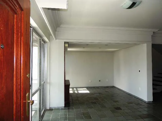 Imagem 2: Saint Michel (Cobertura Duplex