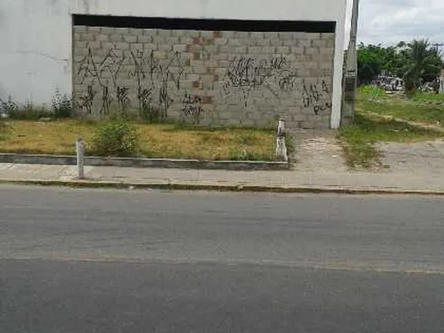 Imagem: O depósito possui 1 Banheiro, 47 Vagas na garagem,