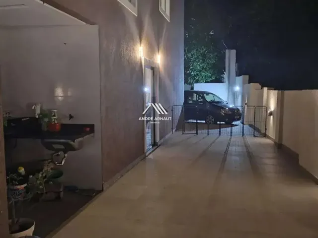 Imagem 3: Casa À Venda em Lauro de Freitas, Caji, com 3 Quartos, 100M²