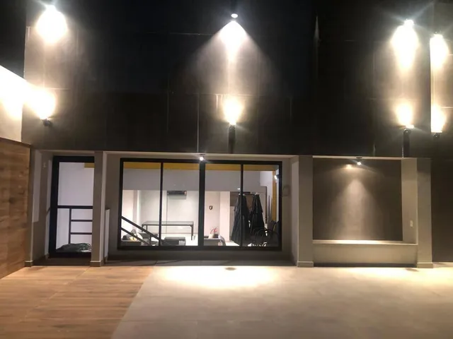 Imagem 8: Prédio comercial à venda em Nilópolis, Centro, 200m²