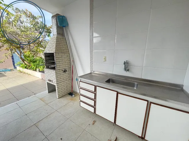 Imagem 12: VENDO CASA EM BURAQUINHO DE 320M² DE ÁREA CONSTRUÍDA E 402M² DE TERRENO. IMÓVEL COM