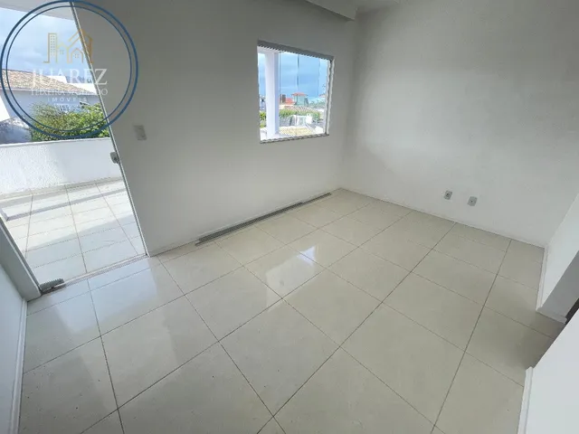 Imagem 5: VENDO CASA EM BURAQUINHO DE 320M² DE ÁREA CONSTRUÍDA E 402M² DE TERRENO. IMÓVEL COM