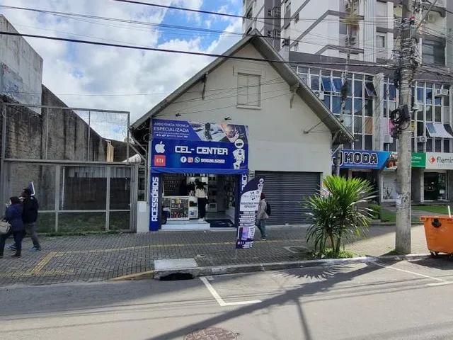 Imagem: Casa comercial totalmente plana no Centro