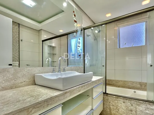 Imagem 5: Apartamento amplo com 122m² de área privativa, 03 quartos, 01 suíte. Bairro Rio Branco