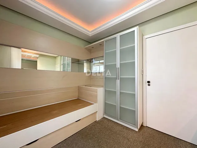 Imagem 14: Apartamento amplo com 122m² de área privativa, 03 quartos, 01 suíte. Bairro Rio Branco