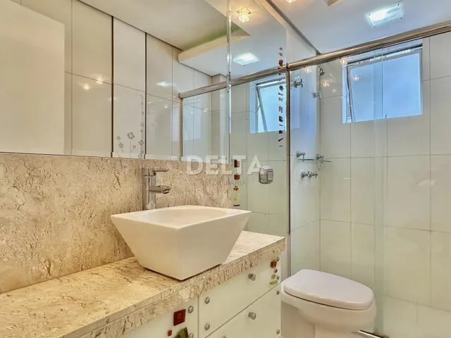Imagem 2: Apartamento amplo com 122m² de área privativa, 03 quartos, 01 suíte. Bairro Rio Branco