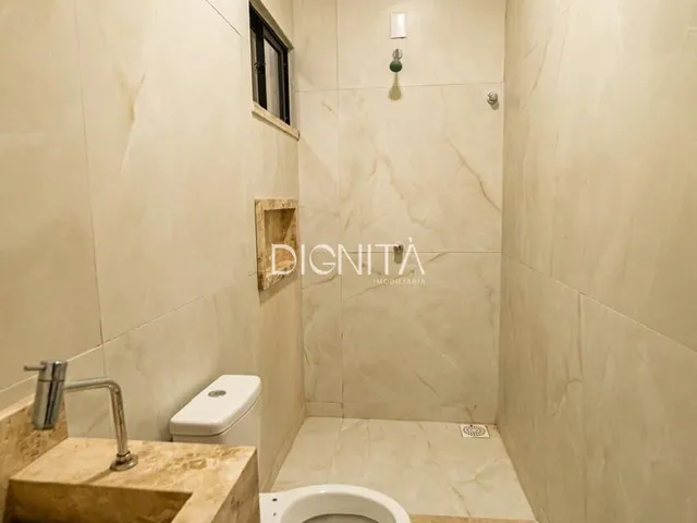 Imagem 7: ? Casa Plana com Fachada Moderna – 2 Suítes e Acabamentos Premium