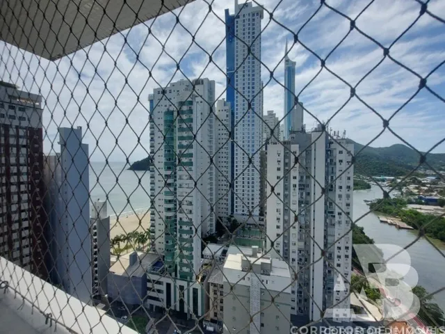 Imagem 8: Espetacular Apartamento de Luxo no Centro de Balneário Camboriú-SC: 4 Quartos, 4