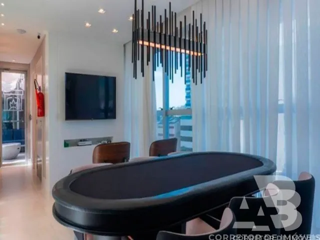Imagem 15: Espetacular Apartamento de Luxo no Centro de Balneário Camboriú-SC: 4 Quartos, 4