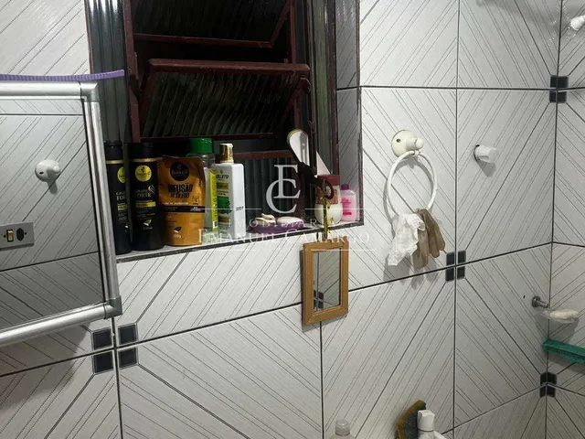 Imagem 2: Casa à venda em Piraquara, Vila São Tiago, com 2 quartos, 196m²