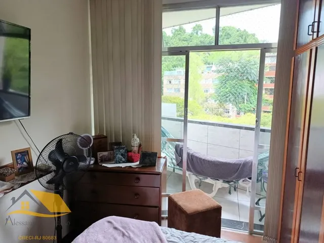 Imagem 14: Vendo Apartamento no Centro com 3 Quartos Mais Dependência Completa e Garagem