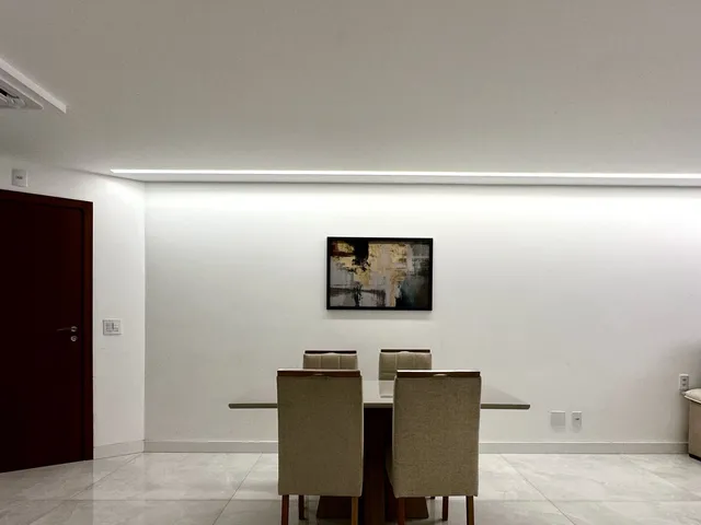 Imagem 14: Apartamento amplo na PRAIA DE ITAPOÃ — 4 quartos e 2 suítes no BEVERLY HILLS, quadra