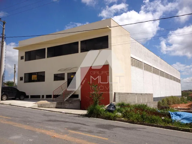 Imagem: O depósito possui 5 Banheiros, 1.200m² de Área Privada e