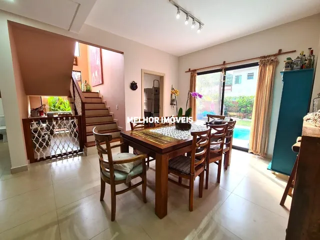 Imagem 3: Casa Duplex á venda com 4 dormitórios localizada na praia Mariscal em Bombinhas
