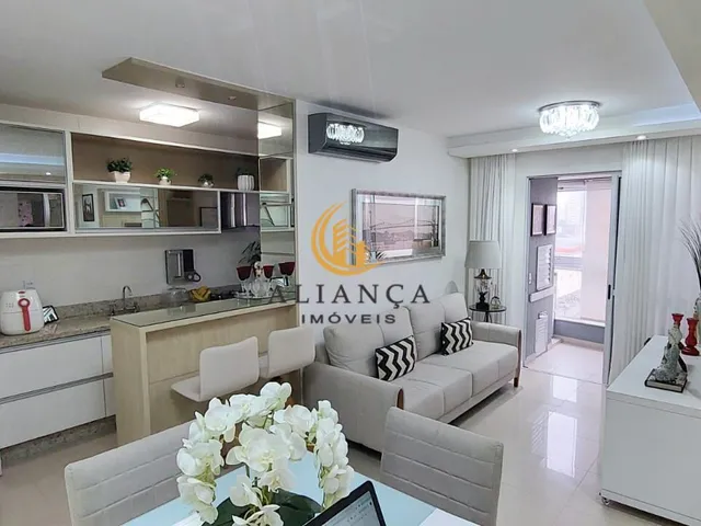 Imagem: O apartamento possui 2 Dormitórios, 1 Suíte, 1 Banheiro,