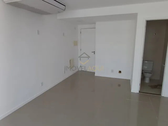 Imagem: Sala comercial à venda no bairro Barra