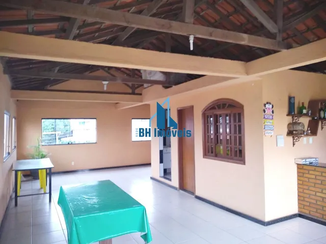 Imagem: Casa à venda no bairro Nacional - Contagem/MG