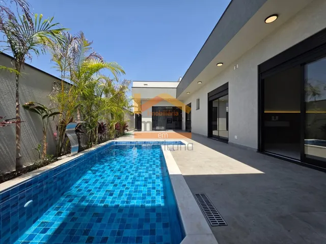 Imagem: Casa de Alto Padrão em Condomínio no Jardim