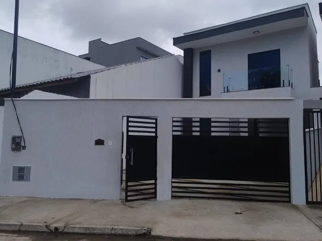 Imagem: Casa à Venda no Bairro Ipiranga
