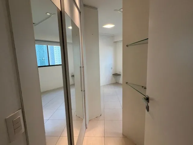 Imagem 2: Apartamento de Luxo à Venda em Casa Amarela, Recife - 4 Quartos, 2...