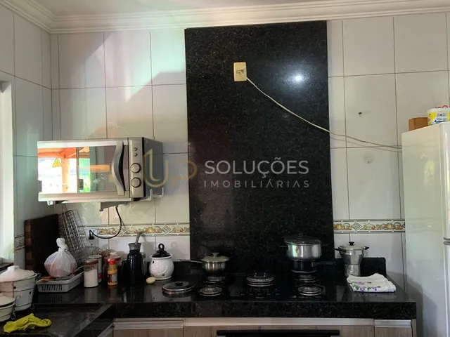 Imagem 10: Casa em Condomínio, Cozinha Planejada, Varanda, Portão Eletrônico, Casa de Apoio