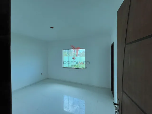 Imagem 2: Casa com 3 Quartos À Venda Pronto para Morar
