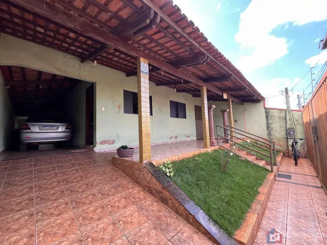 Imagem: Casa à Venda no Bairro Nossa Senhora de