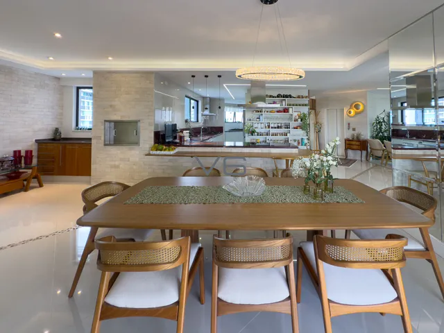 Imagem 6: Apartamento com 4 Quartos - 2 Suítes - 2 Vagas de garagem - 222,26m² privativos - no