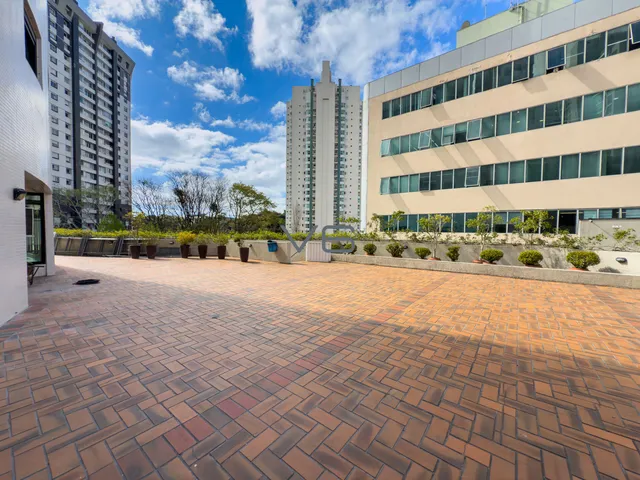 Imagem 4: Apartamento com 4 Quartos - 2 Suítes - 2 Vagas de garagem - 222,26m² privativos - no