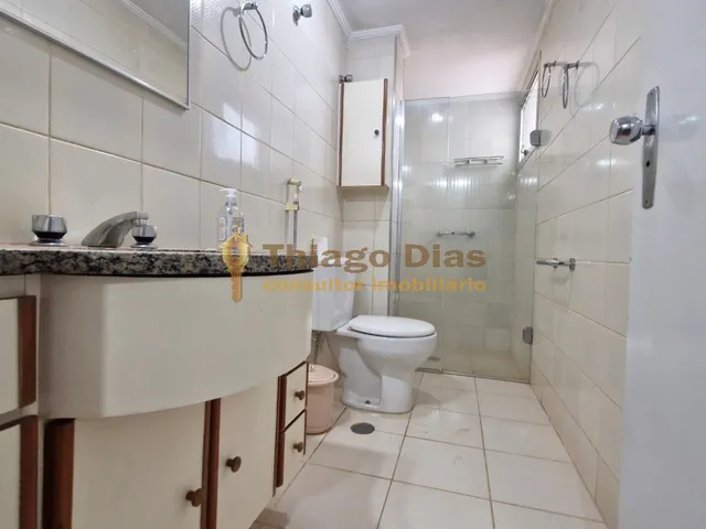 Imagem 10: Apartamento à venda com 3 dormitórios com sacada (sendo 1 suíte), 2 banheiros