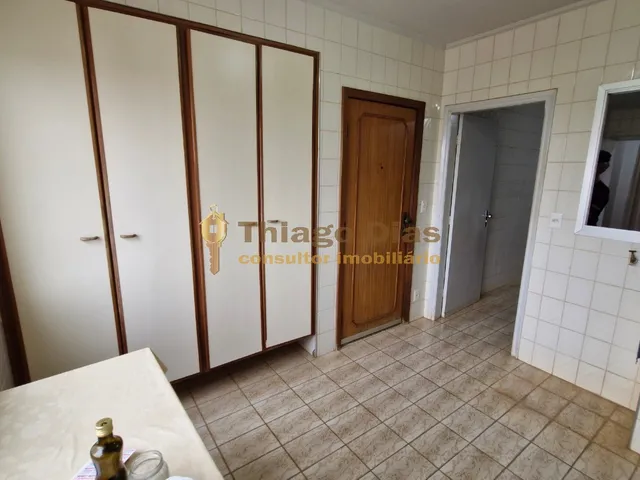 Imagem 12: Apartamento à venda com 3 dormitórios com sacada (sendo 1 suíte), 2 banheiros