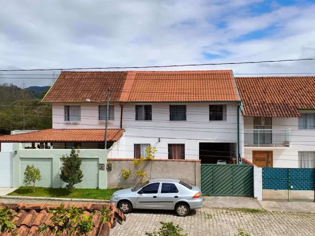 Imagem: Casa à venda em Nova Friburgo, Nova Suíça