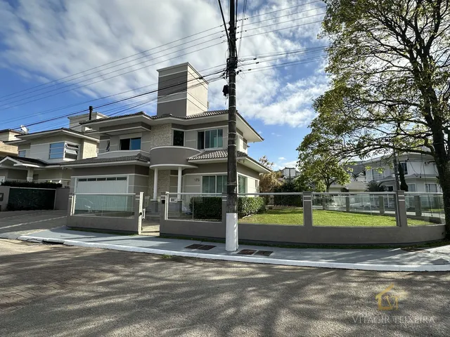Imagem: Casa Duplex com 236m2 privativos à venda