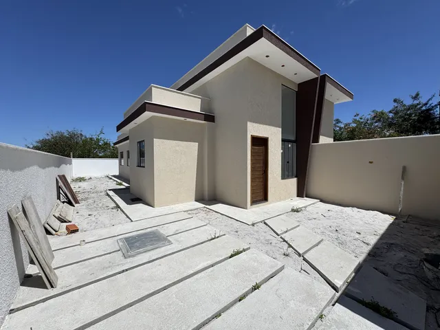 Imagem: Casa Linear com 3 Dormitórios À Venda