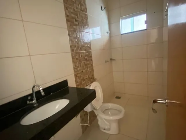 Imagem 5: Casa 2 Quartos com Suíte e Garagem para 2 Carros
