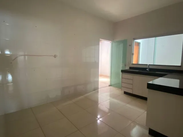Imagem 8: Casa 2 Quartos com Suíte e Garagem para 2 Carros