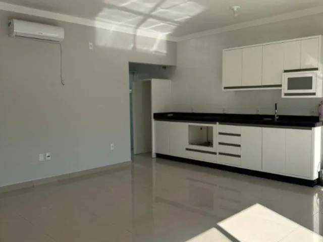 Imagem 7: Imóvel Impecável no Centro de Camboriú: 3 Quartos, 1 Suíte, 2 Salas, 2 Banheiros, 2