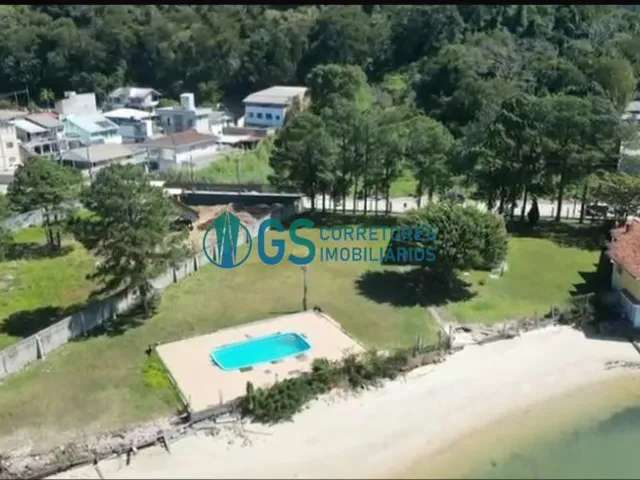 Imagem: Área 2400 m² frente mar na Praia de Fora