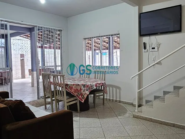 Imagem 8: CASA COM PISCINA Á 200M DA PRAIA DA PINHERA?