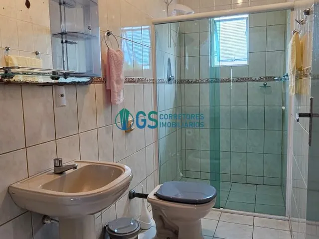 Imagem 5: CASA COM PISCINA Á 200M DA PRAIA DA PINHERA?