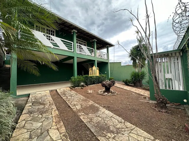 Imagem: Mansão de Alto Padrão no Bairro Belvedere