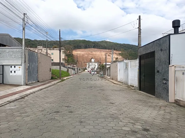 Imagem 9: Casa À Venda no Bairro Espinheiros - Itajaí/Sc