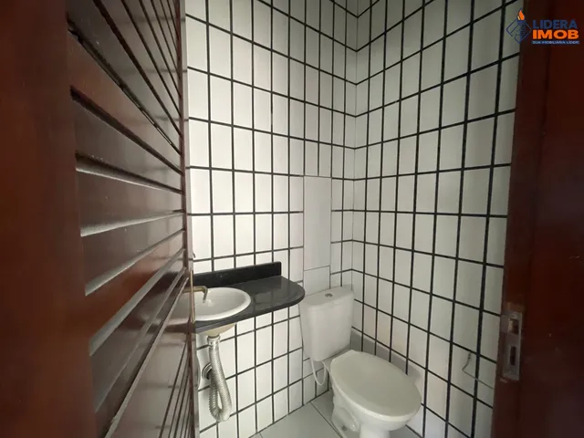 Imagem 12: Casa de Alto Padrão, com piscina para locação, em rua pública, Cidade Nova, Feira de