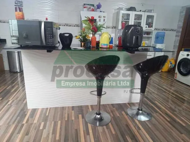 Imagem: Casa de rua / Residencial / Novo Aleixo
